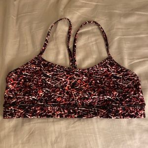 Lululemon sports bra